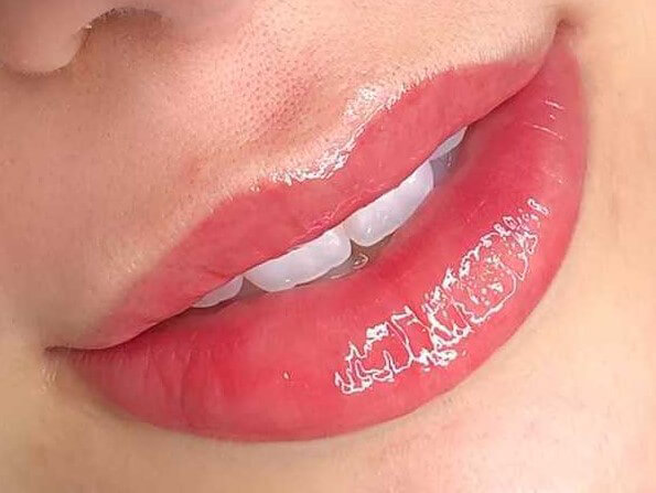 リップのアートメイクの施術とは 魅力的な唇 リップ を演出